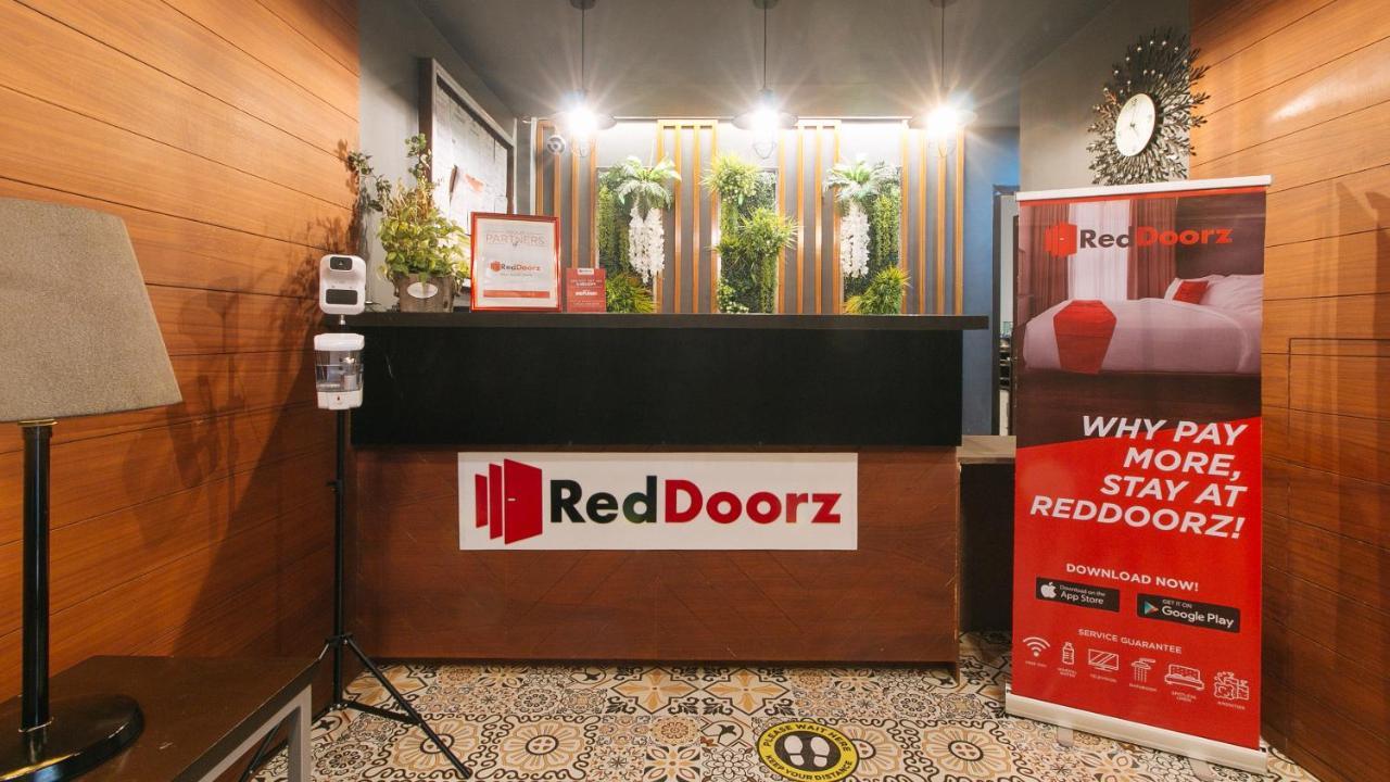 Reddoorz @ Gardenview Hotel Gtower Angeles Exteriér fotografie